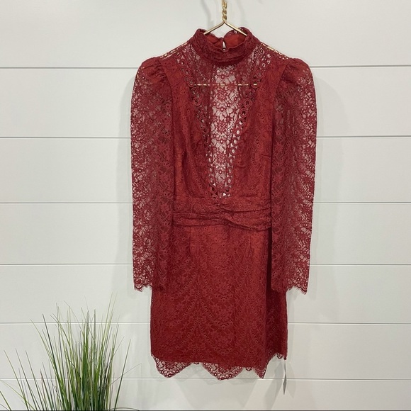 Revolve NWT Saylor Celia Dress in Russet Size S - Picture 4 of 13